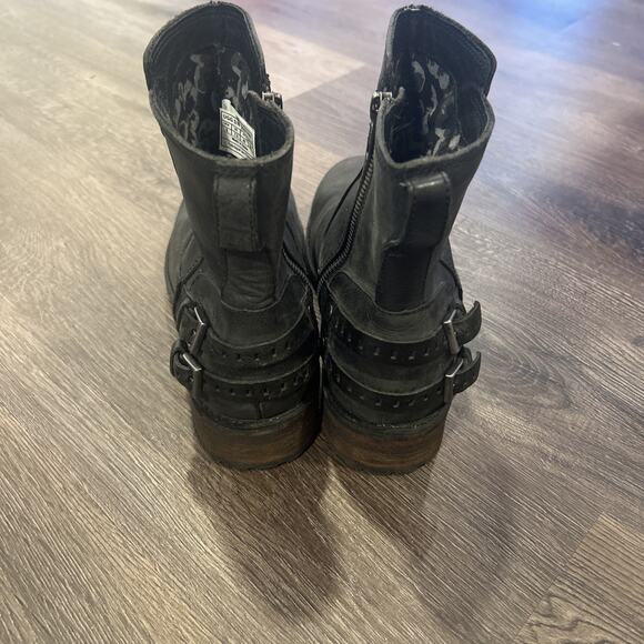 UGG Australia Womens Orion Black Leather Round Toe Ankle Booties Size 9 - Picture 4 of 10
